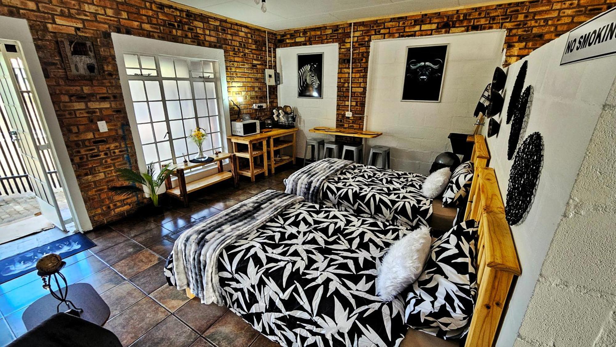 2K City Studios Not Self Catering Graskop Exteriér fotografie